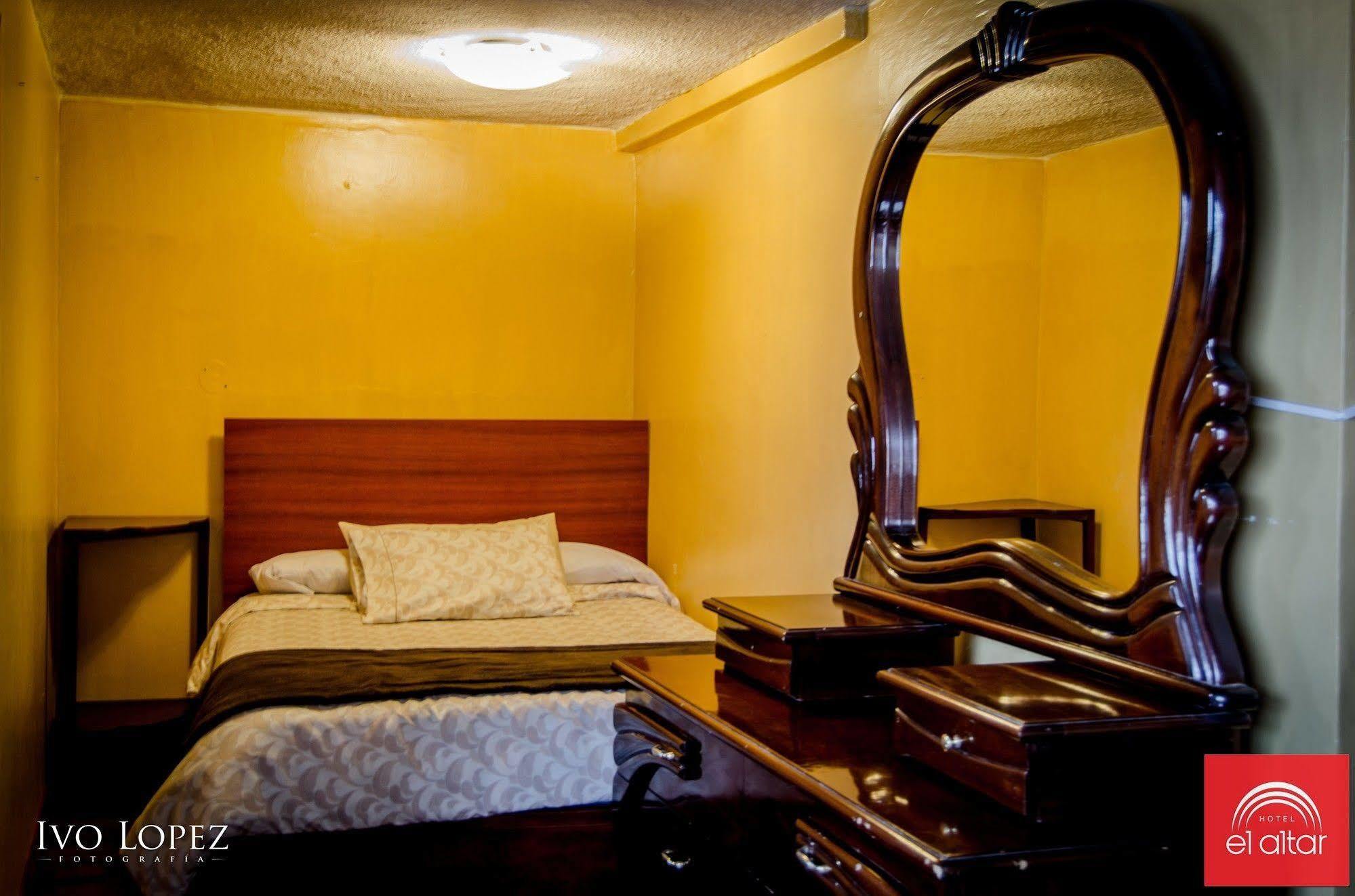Hotel El Altar Riobamba Exterior foto